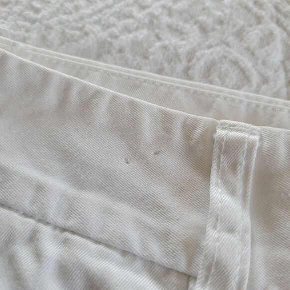Vineyard Vines Women's White Shorts - Picture 4 of 8